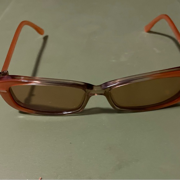 Gucci Prescription Eyeglass - Picture 5 of 6
